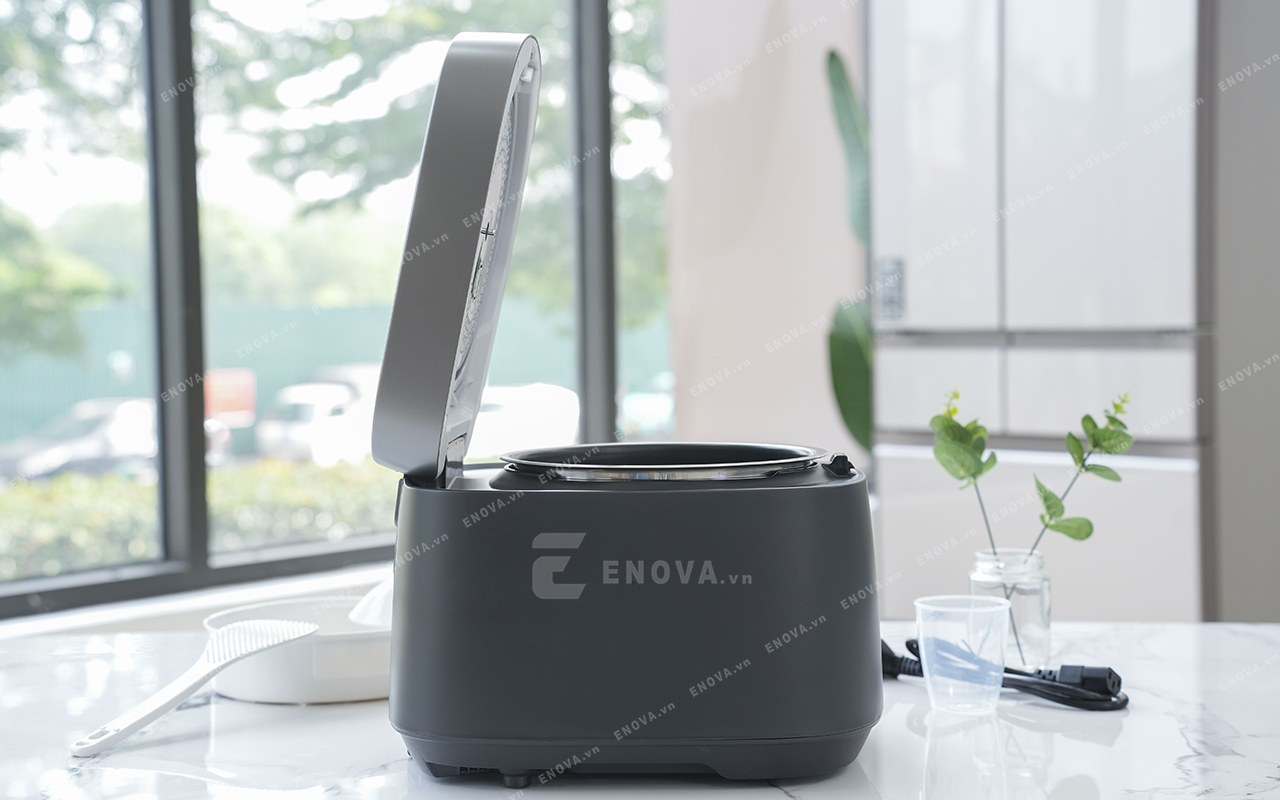 Nồi cơm điện cao tần Panasonic SR-HN151KRA