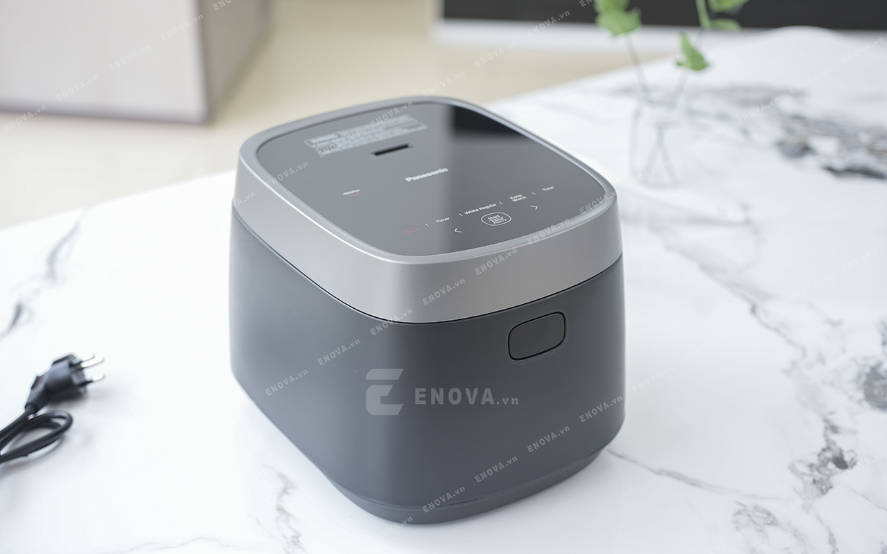 Nồi cơm điện cao tần Panasonic SR-HN151KRA