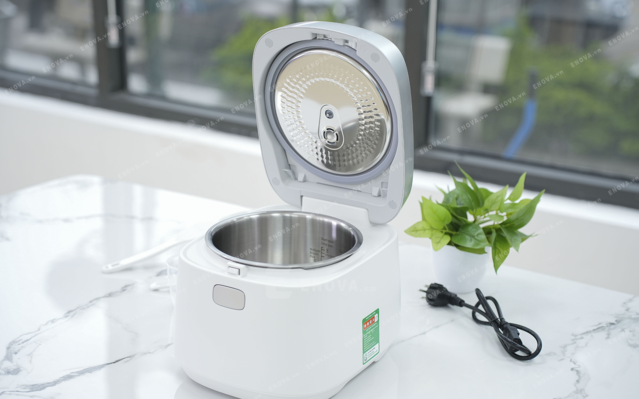 Nồi cơm điện cao tần Panasonic SR-HNS151WRA