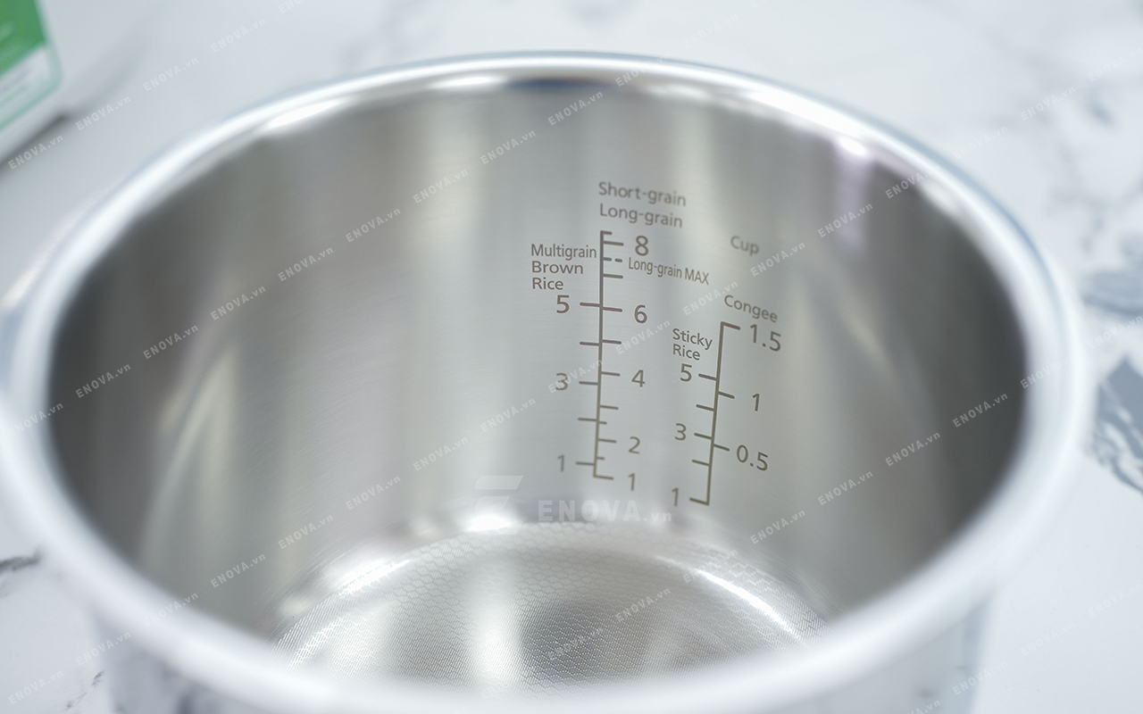 Nồi cơm điện cao tần Panasonic SR-HNS151WRA