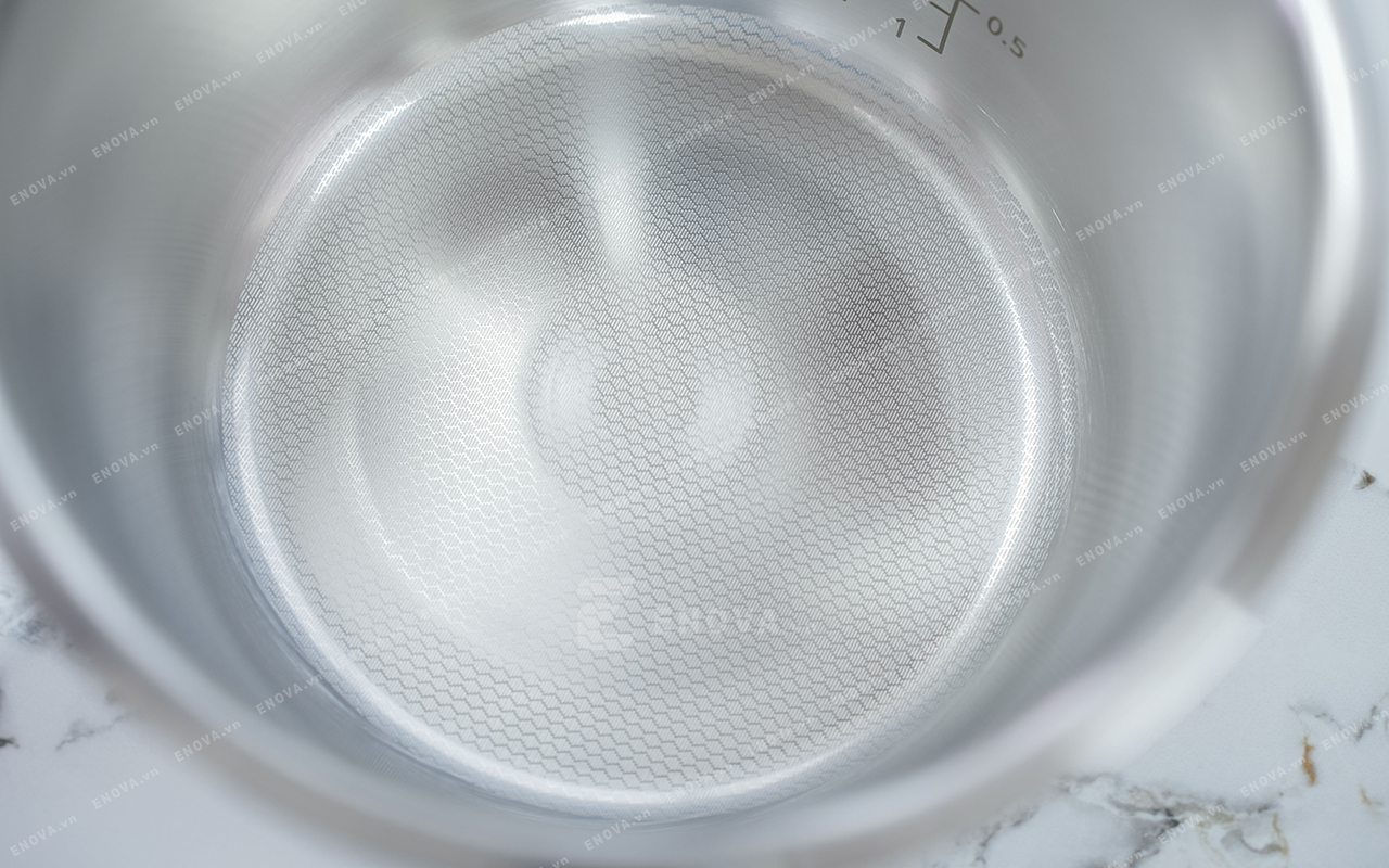 Nồi cơm điện cao tần Panasonic SR-HNS151WRA