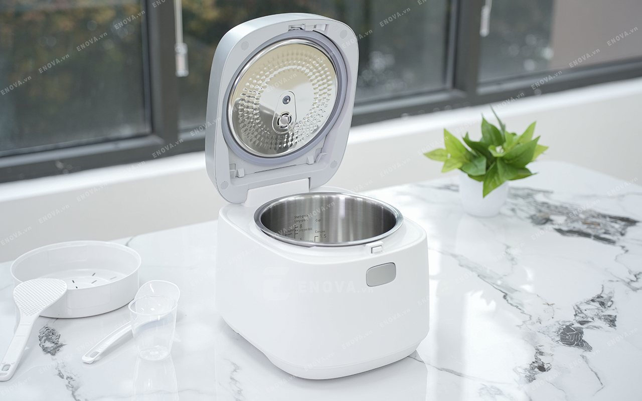 Nồi cơm điện cao tần Panasonic SR-HNS151WRA