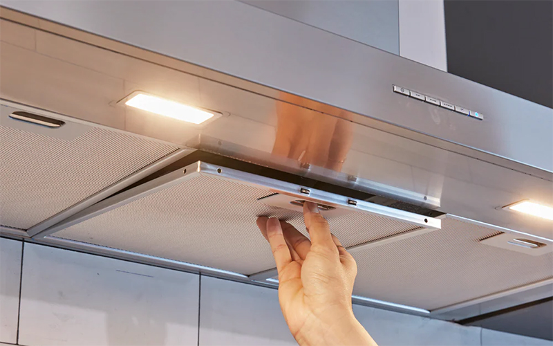 Máy hút mùi SMEG KBT900XE