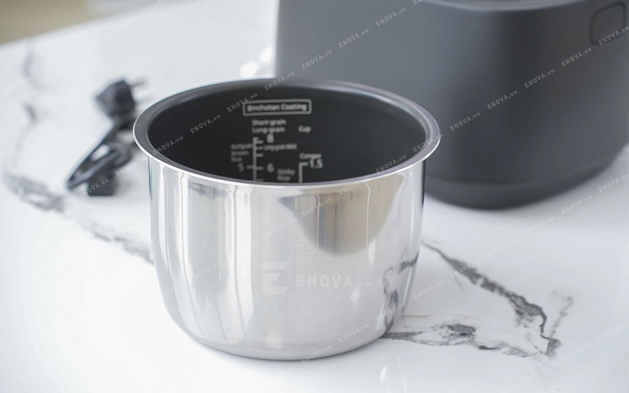 Nồi cơm điện cao tần Panasonic SR-HN151KRA