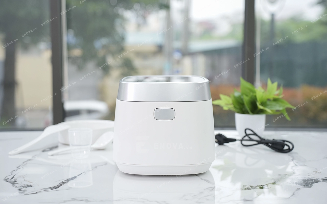 Nồi cơm điện cao tần Panasonic SR-HNS151WRA