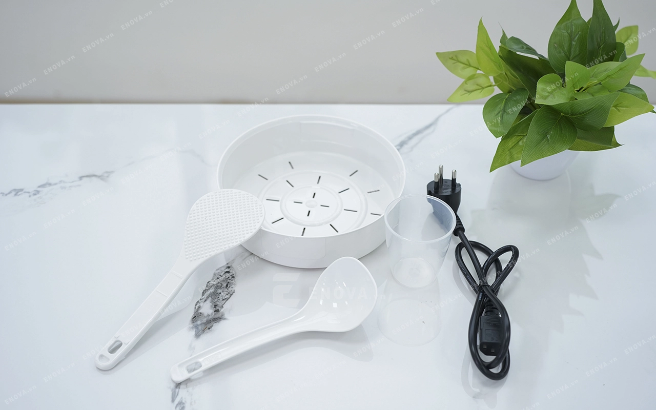 Nồi cơm điện cao tần Panasonic SR-HNS151WRA