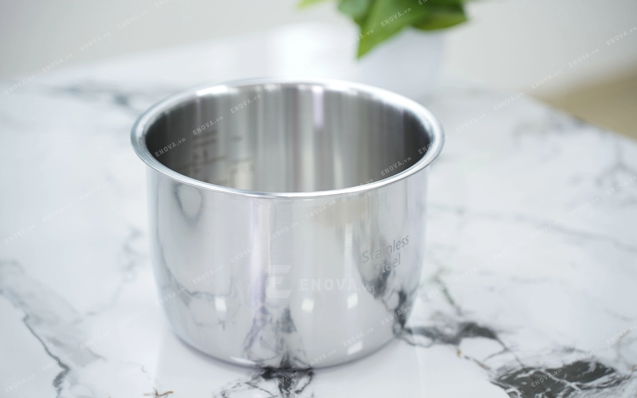 Nồi cơm điện cao tần Panasonic SR-HNS151WRA