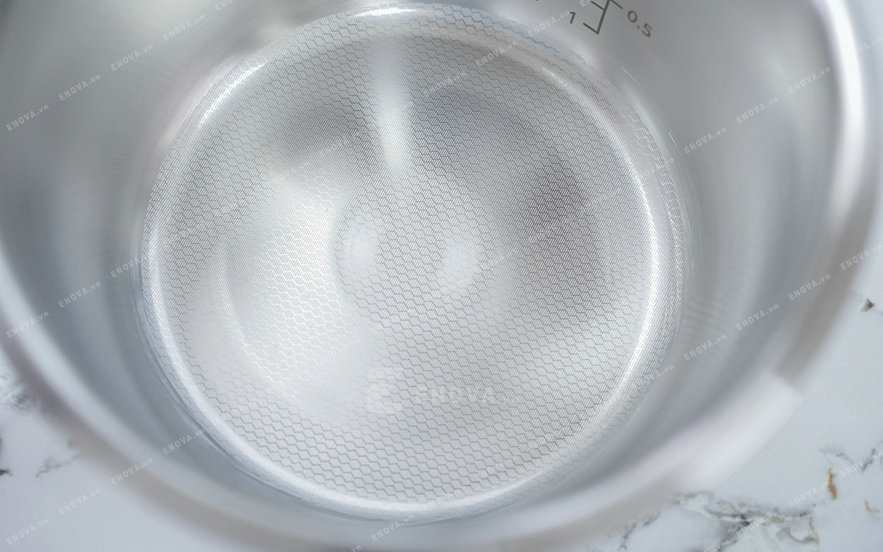 Nồi cơm điện cao tần Panasonic SR-HNS151WRA