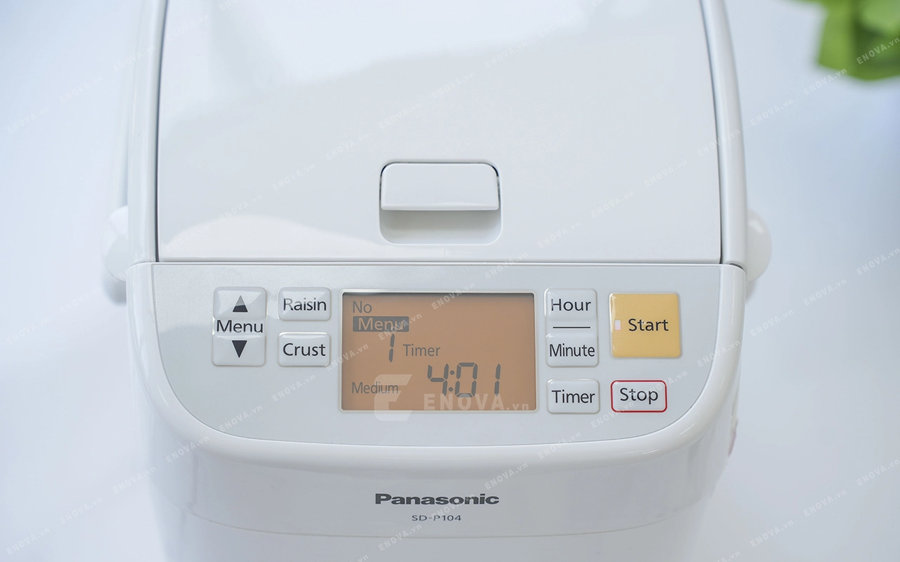 Máy làm bánh mì Panasonic SD-P104WRA